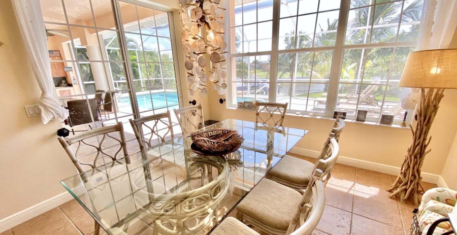 Casa Pearl Florida Vacation Villa - Cape Coral