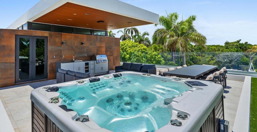 The Beach House FL Vacation Villa - Fort Lauderdale
