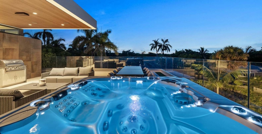 The Beach House FL Vacation Villa - Fort Lauderdale