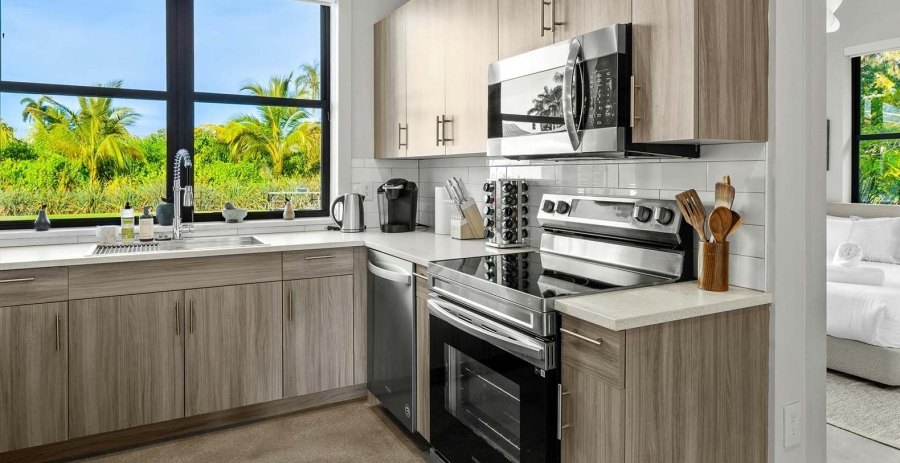 La Datcha Miami Vacation Villa - North Miami Beach
