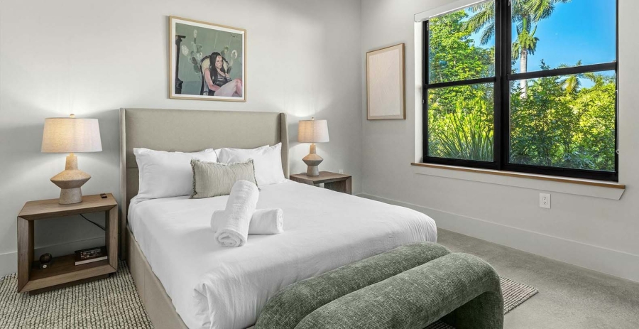 La Datcha Miami Vacation Villa - North Miami Beach