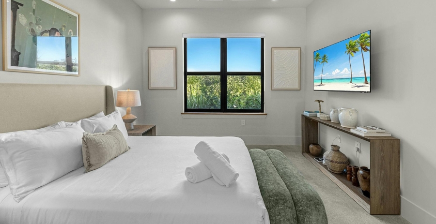 La Datcha Miami Vacation Villa - North Miami Beach