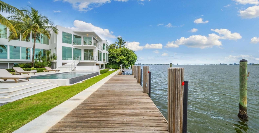 Midcentury Dream Florida Vacation Villa - Miami Shores