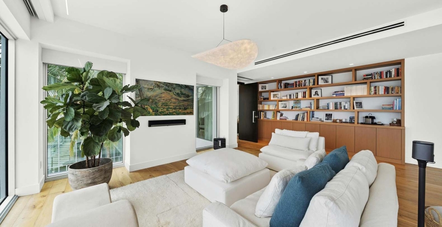Midcentury Dream Florida Vacation Villa - Miami Shores