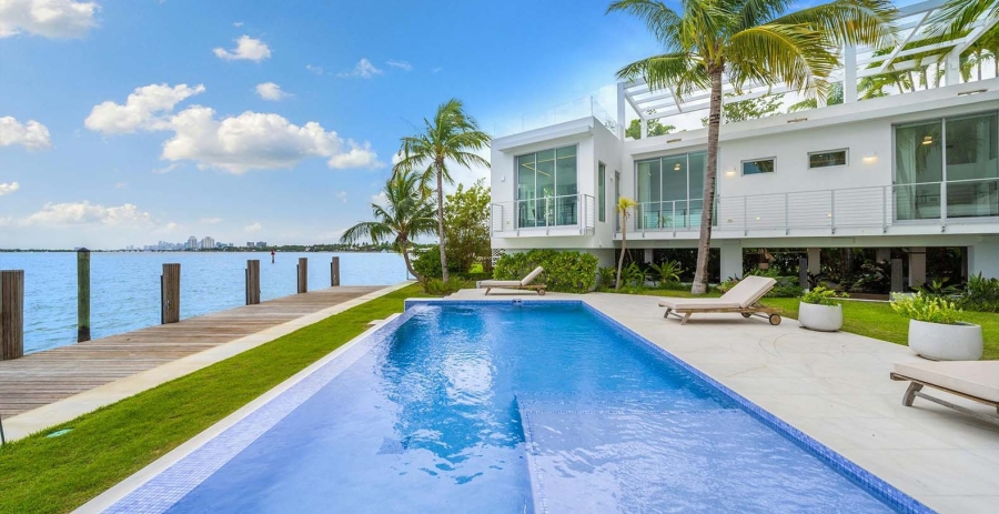 Midcentury Dream Florida Vacation Villa - Miami Shores