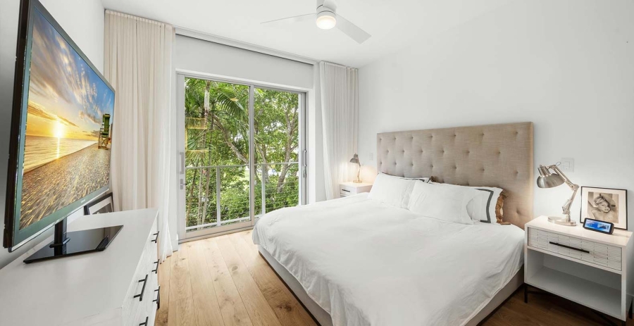 Midcentury Dream Florida Vacation Villa - Miami Shores
