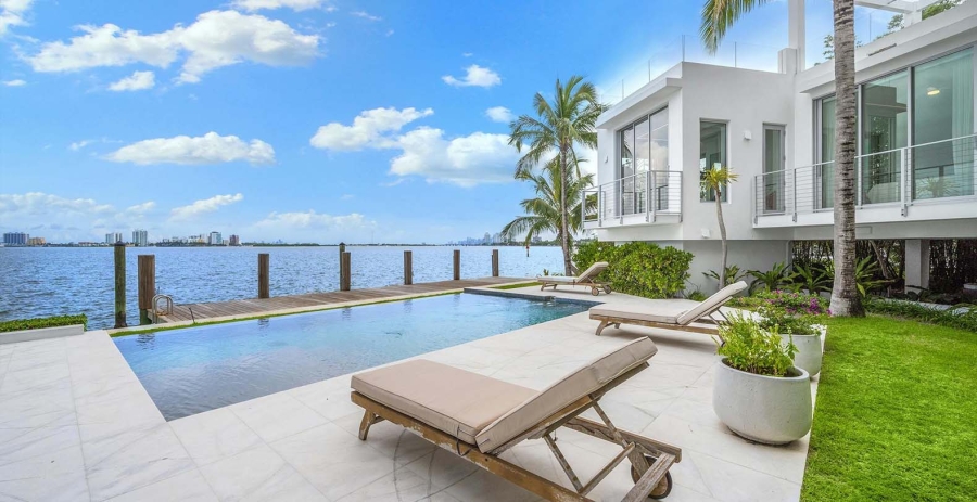 Midcentury Dream Florida Vacation Villa - Miami Shores