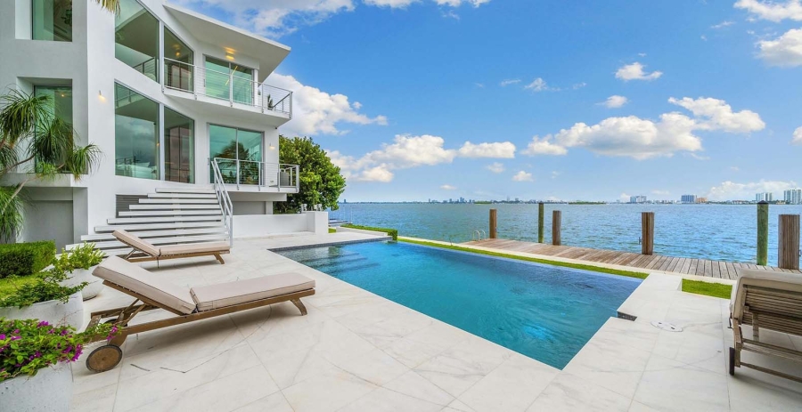 Midcentury Dream Florida Vacation Villa - Miami Shores