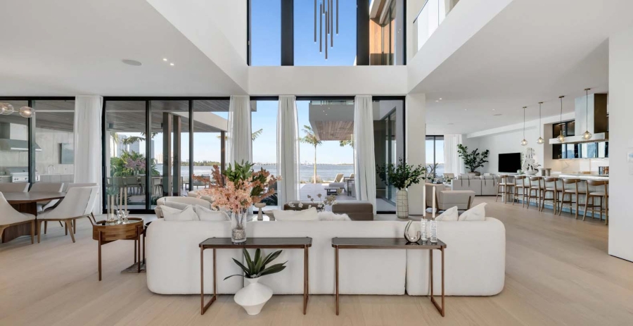 Modern Dreams Miami Vacation Villa - Venetian Islands