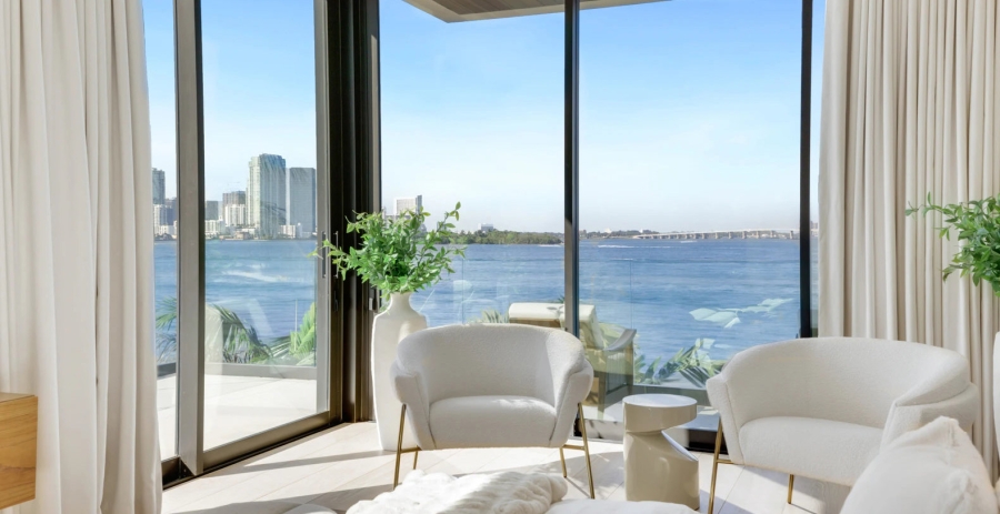 Modern Dreams Miami Vacation Villa - Venetian Islands