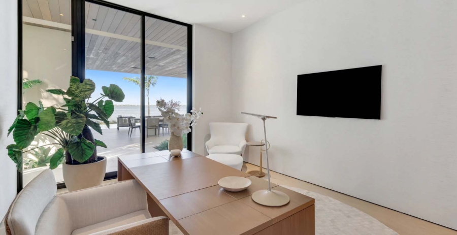 Modern Dreams Miami Vacation Villa - Venetian Islands