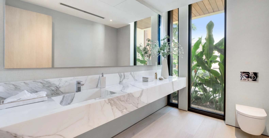 Modern Dreams Miami Vacation Villa - Venetian Islands