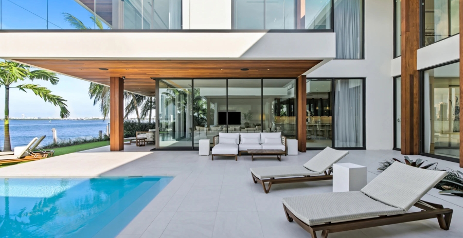 Modern Dreams Miami Vacation Villa - Venetian Islands