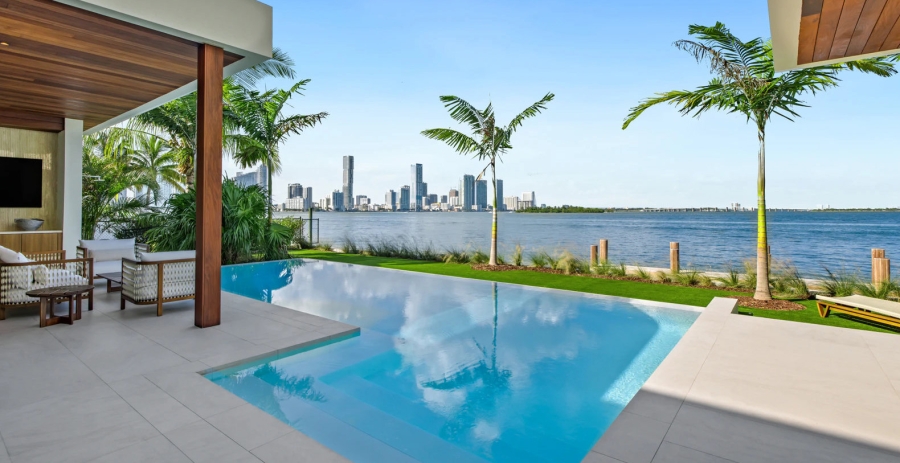 Modern Dreams Miami Vacation Villa - Venetian Islands