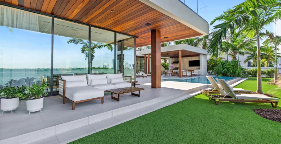 Modern Dreams Miami Vacation Villa - Venetian Islands