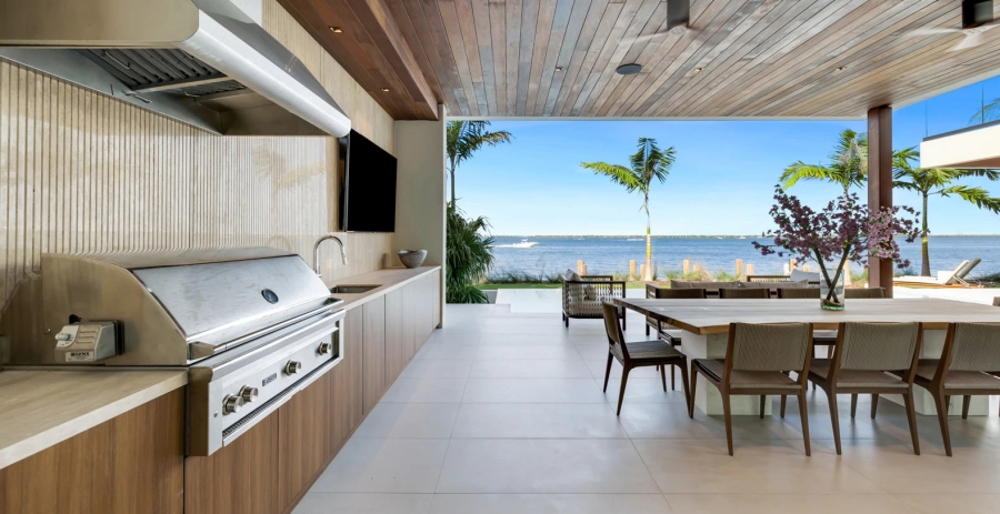 Modern Dreams Miami Vacation Villa - Venetian Islands