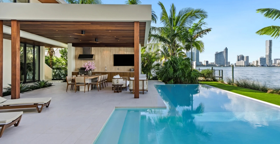 Modern Dreams Miami Vacation Villa - Venetian Islands