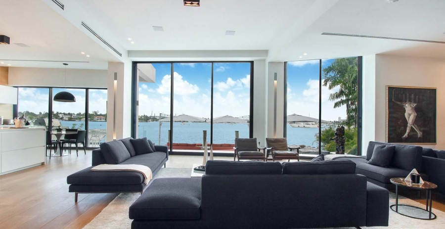 Sinfully Yours Miami Vacation Villa - Venetian Islands