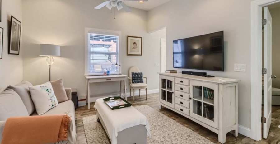 Historic District Cottage Florida Vacation Villa - West Palm Beach