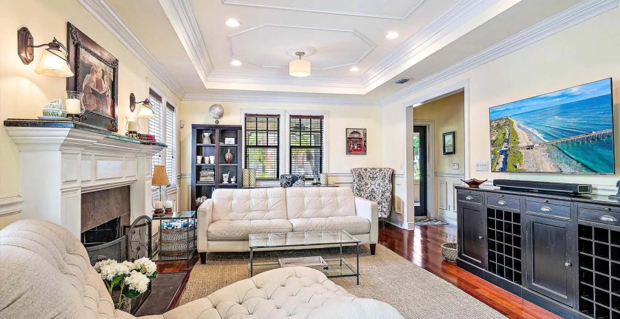 Tropical Villa Chic Florida Vacation Villa - West Palm Beach