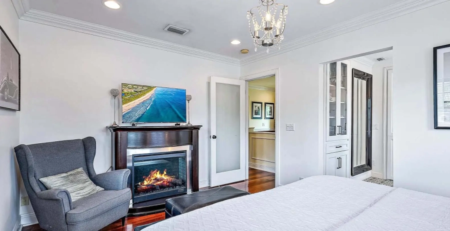 Tropical Villa Chic Florida Vacation Villa - West Palm Beach
