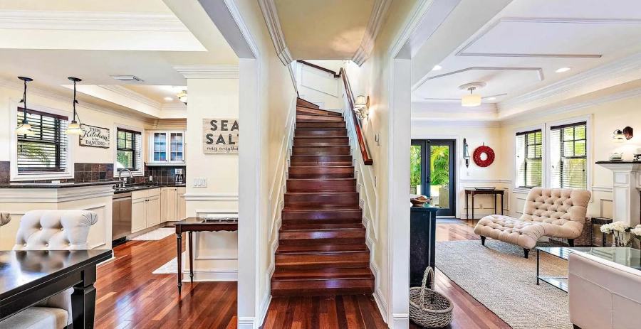 Tropical Villa Chic Florida Vacation Villa - West Palm Beach