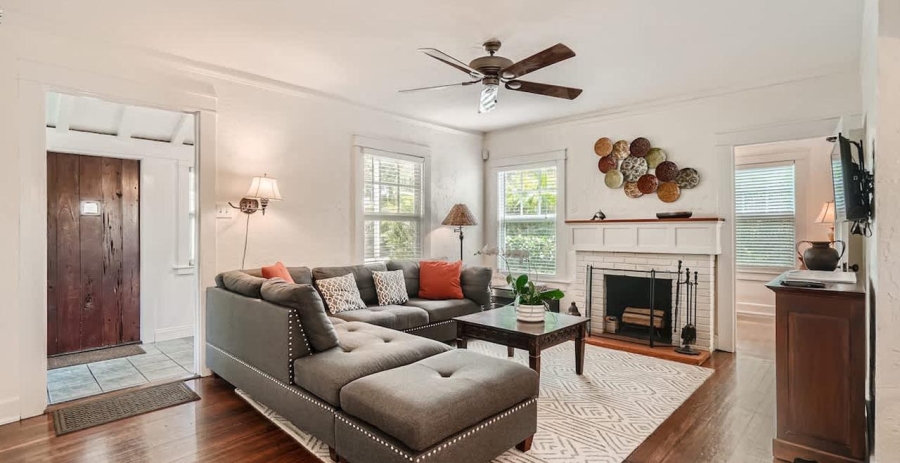 White Cottage FL Vacation Villa - West Palm Beach