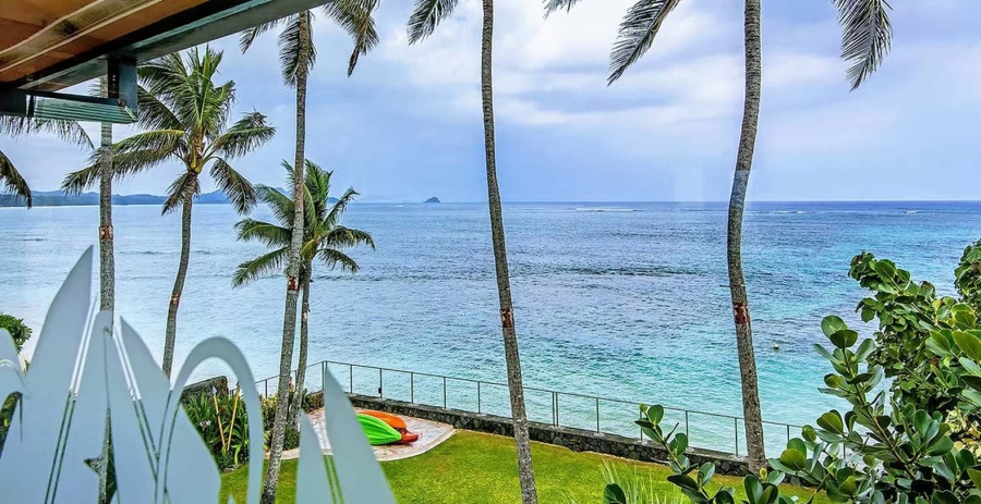 Royal Hawaiian Beachfront Estate Hawaii Vacation Villa - Oahu