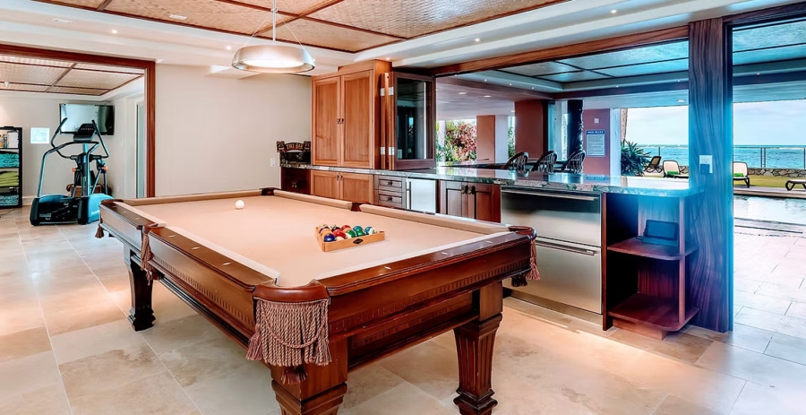 Royal Hawaiian Beachfront Estate Hawaii Vacation Villa - Oahu