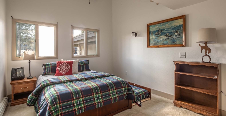 Glenn House MT Vacation Villa - Big Sky