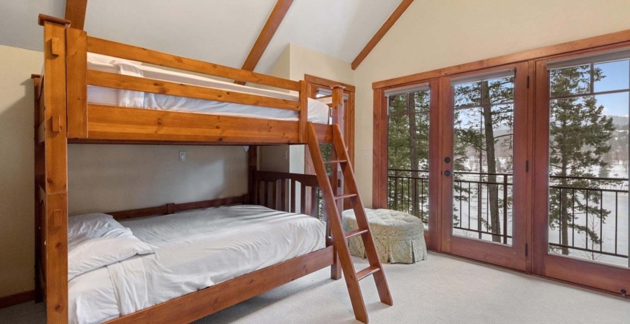 Lake View Escape Montana Vacation Villa - Whitefish