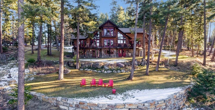 Lake View Escape Montana Vacation Villa - Whitefish