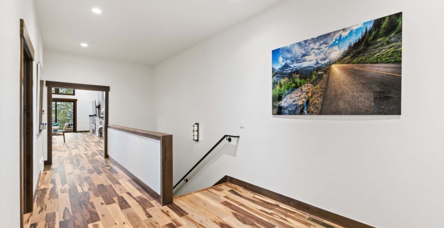 Latitude Adjustment Montana Vacation Villa - Whitefish
