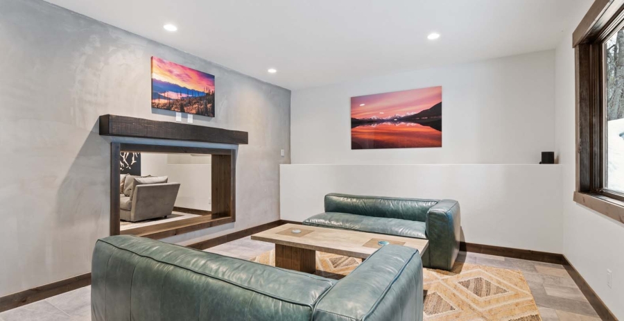 Latitude Adjustment Montana Vacation Villa - Whitefish
