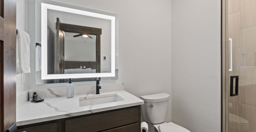 Latitude Adjustment Montana Vacation Villa - Whitefish