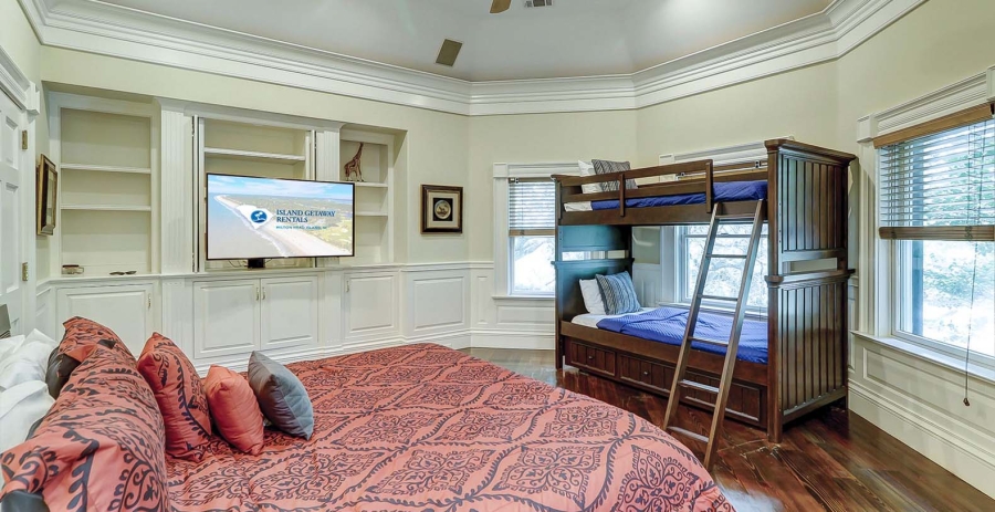 Victorian Oceanfront Dream South Carolina Vacation Villa - Hilton Head Island
