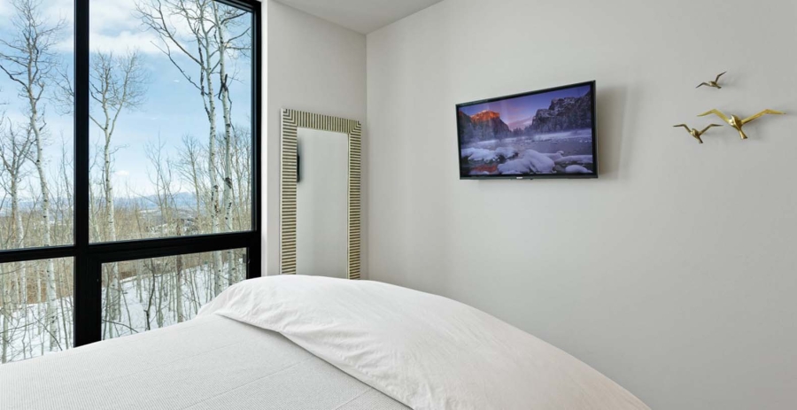 One Empire Pass 305 Utah Vacation Villa - Park City