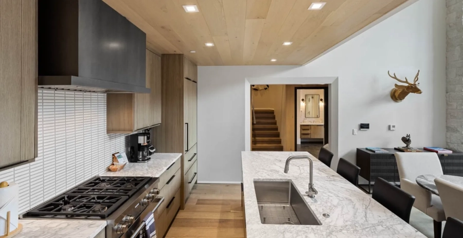 Arts District West Suite 301 Vacation Villa - Wyoming