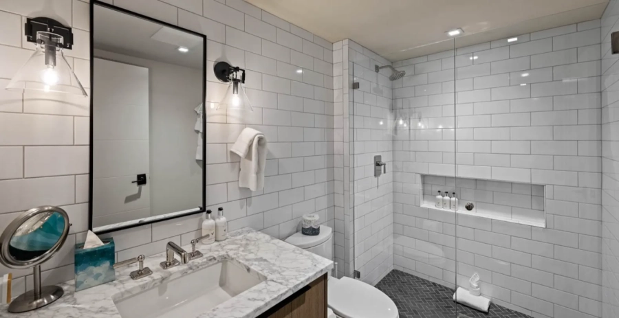 Arts District West Suite 301 Vacation Villa - Wyoming