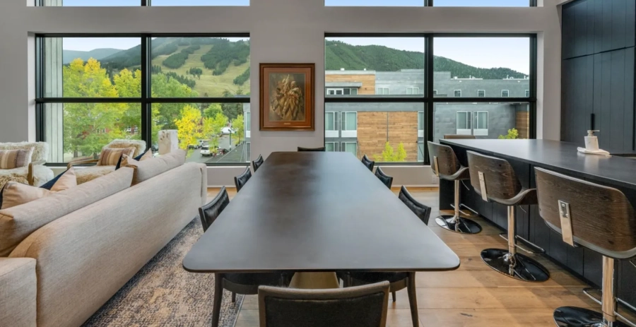 Arts District West Suite 302 Vacation Villa - Wyoming