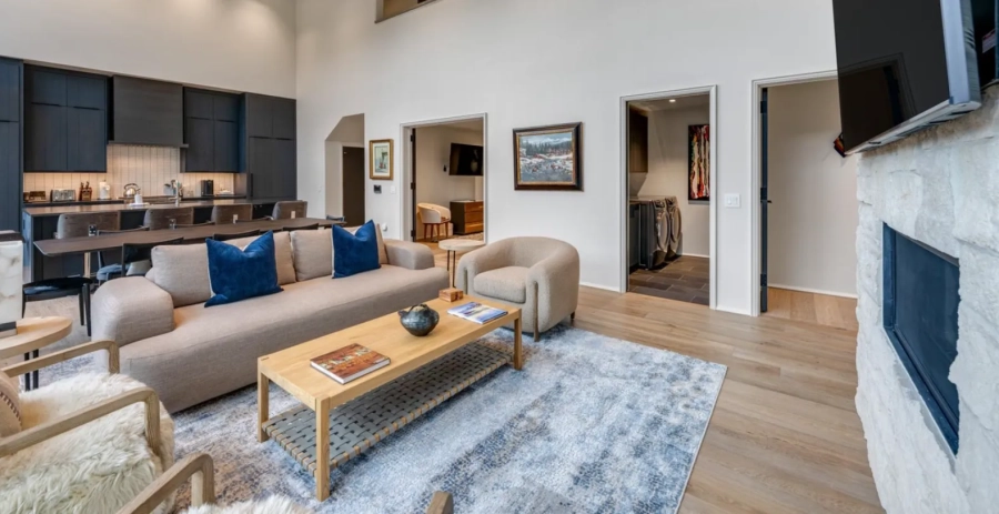 Arts District West Suite 302 Vacation Villa - Wyoming